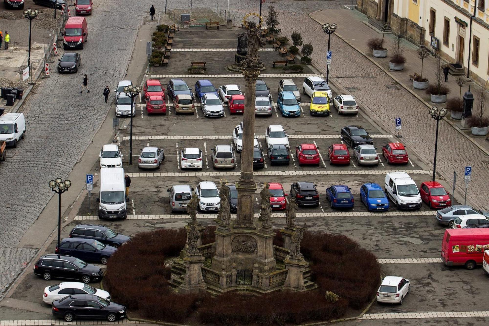 Prostorny Byt V Centru 3 Kk 80 M2 Hradec Králové Eksteriør bilde